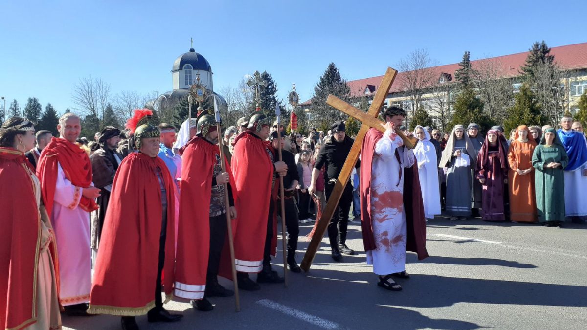У Брошневі Хресна дорога