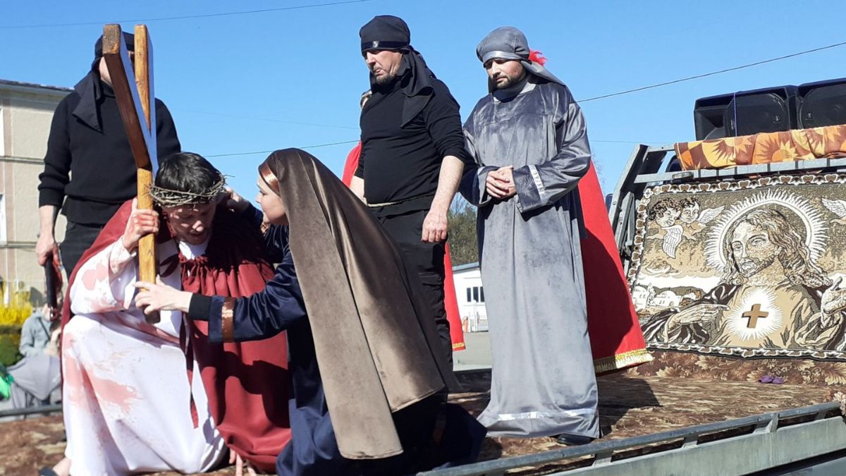 У Брошневі Хресна дорога