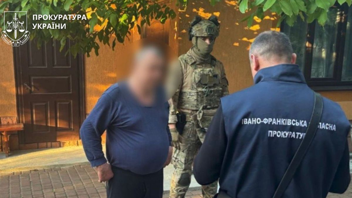 На Прикарпатті затримали на хабарях топпосадовців