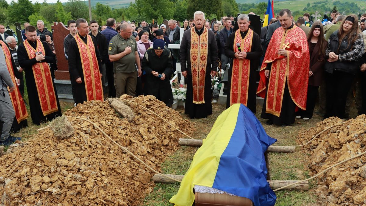 Похорон Героя у Петранці Степана Наконечного