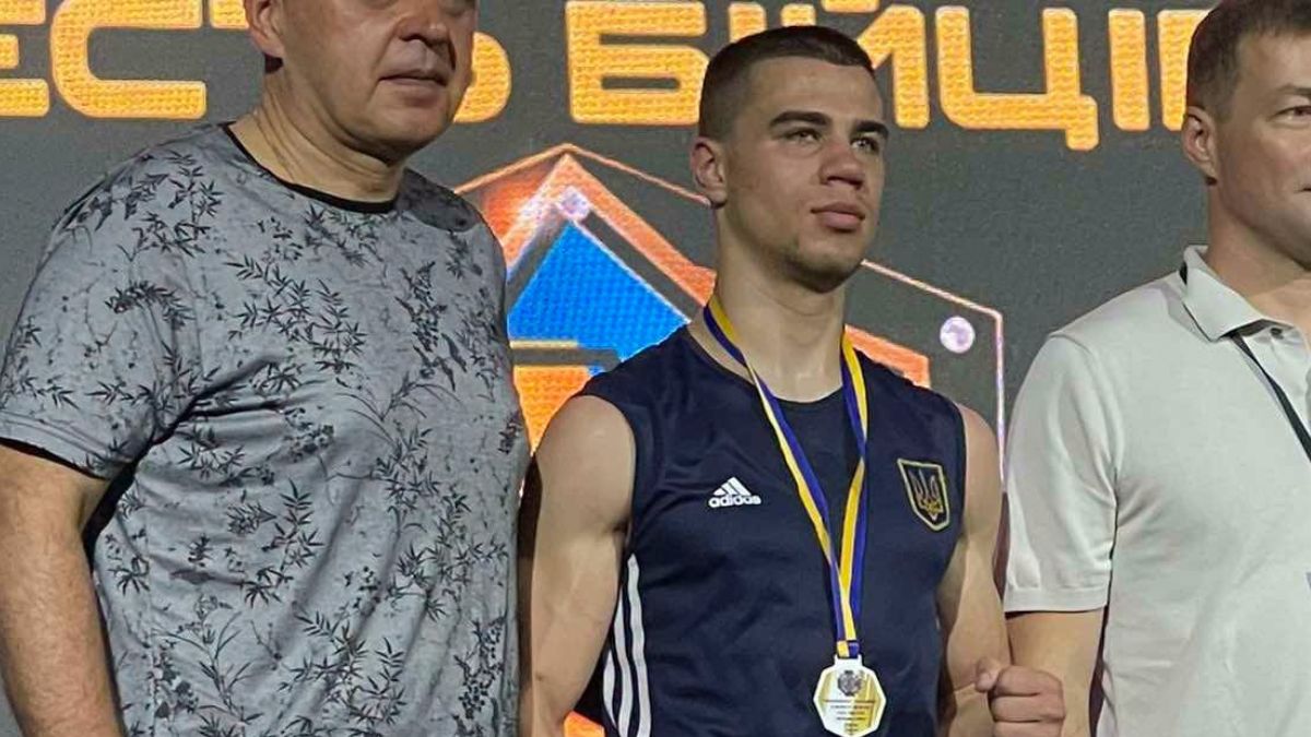 Боксер з Долини здобув срібло