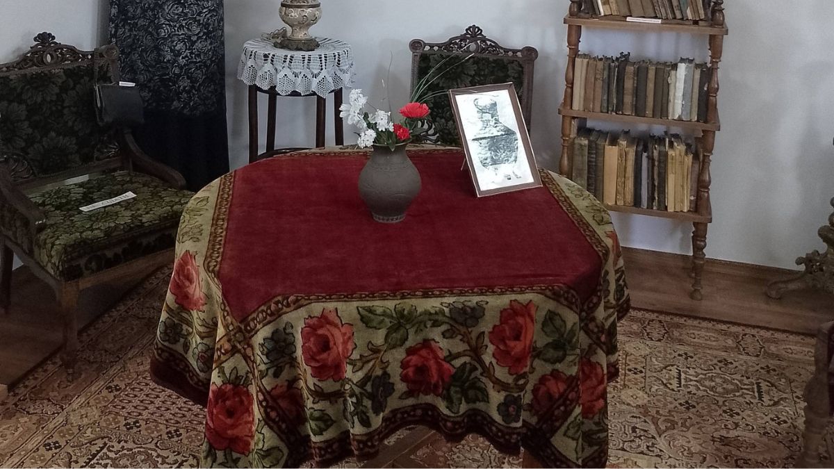 Мешканка Болехова подарувала музею речі