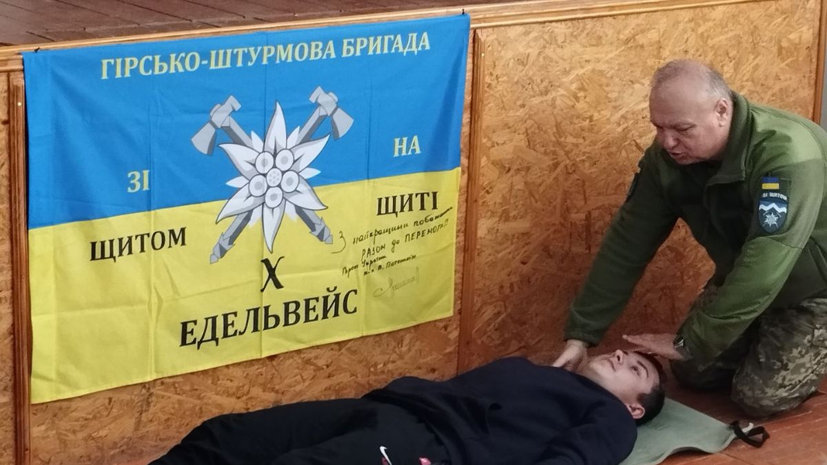 40 ветеранів викладатимуть предмет на Прикарпатті