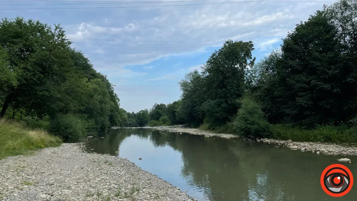 Річка Пістинька в Шешорах