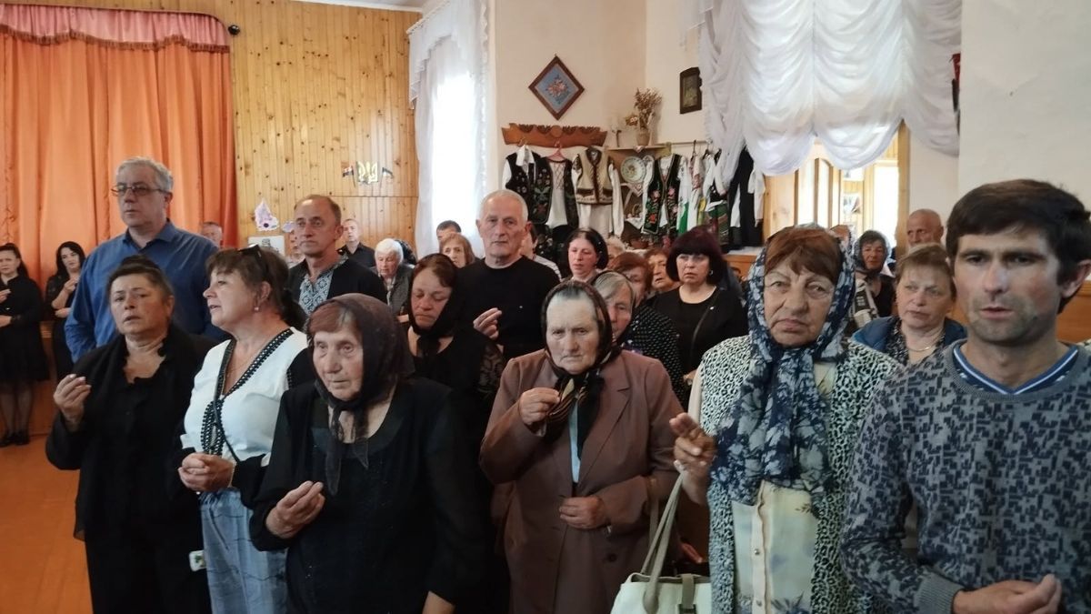У Брошневі поховали Героя Тебешевського
