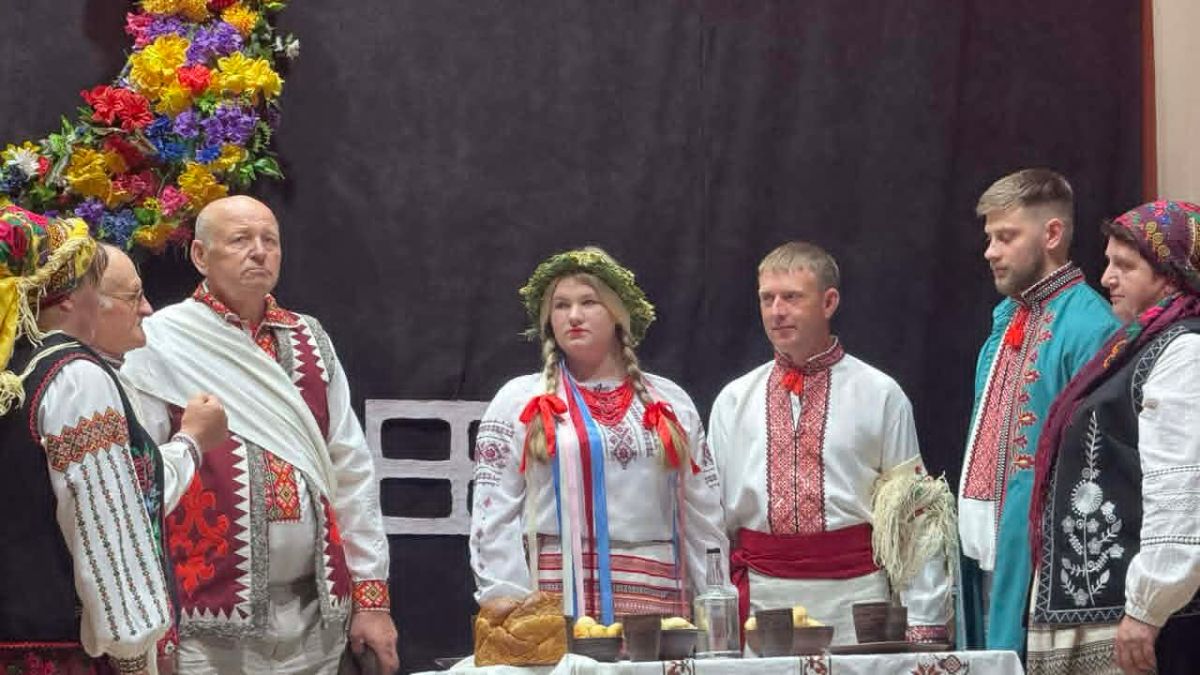 Вистава у Войнилові