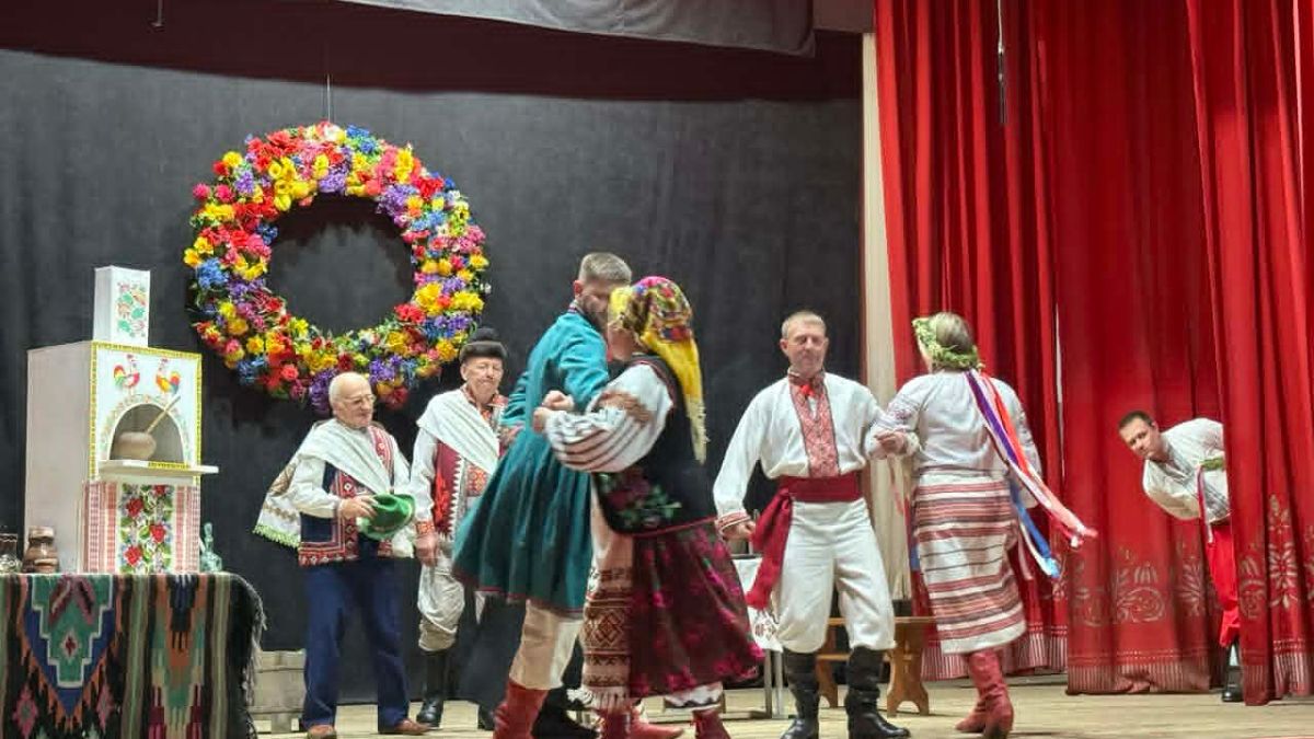 Вистава у Войнилові