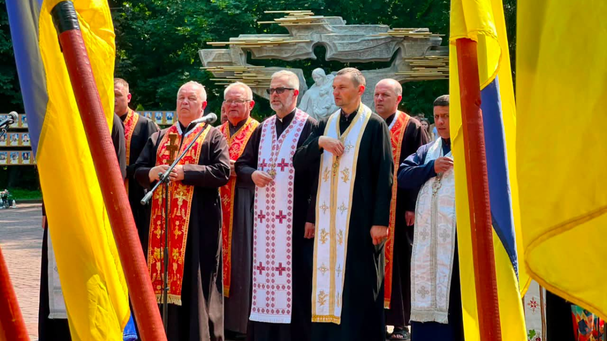 Захисників із Калущини посмертно нагородили під час "Дзвону пам'яті"