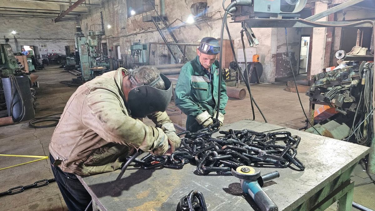 У Новому Мізуні встановили 8-метрову рогатку