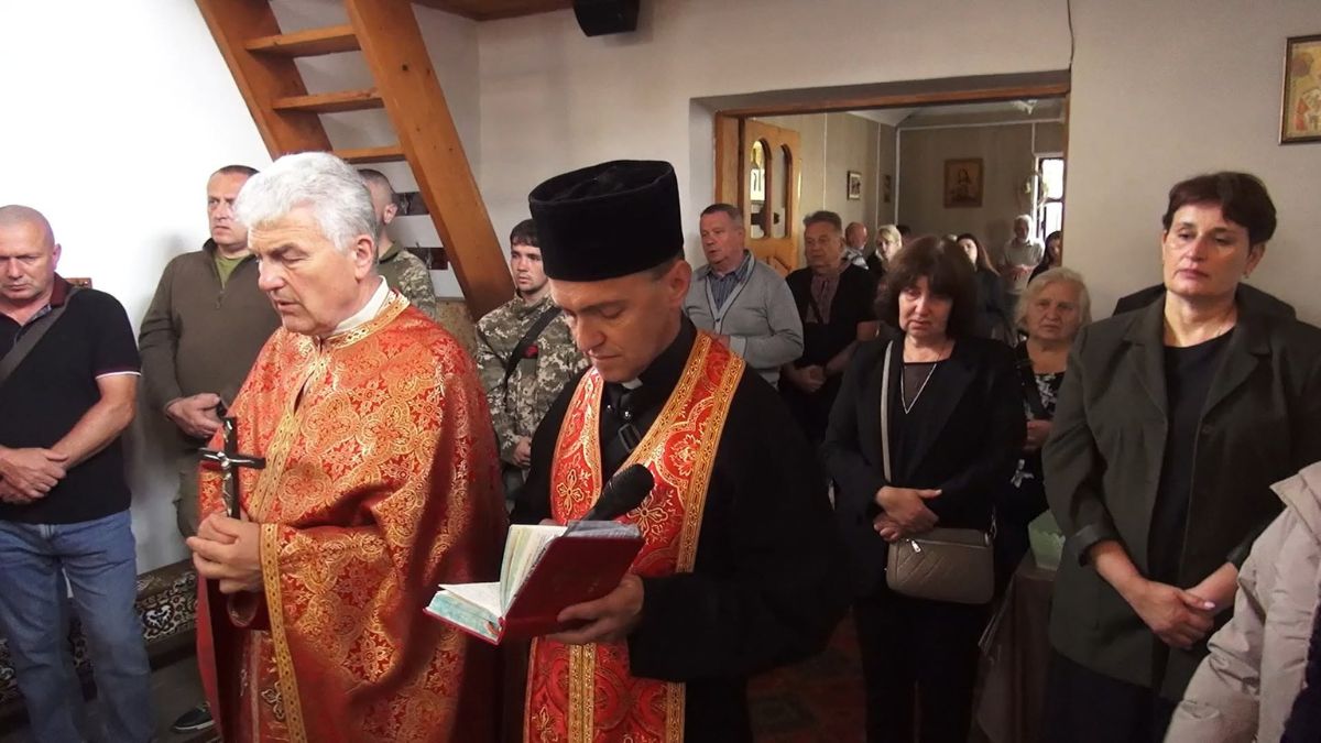 У Лужках похоронили захисника Тараса Когута