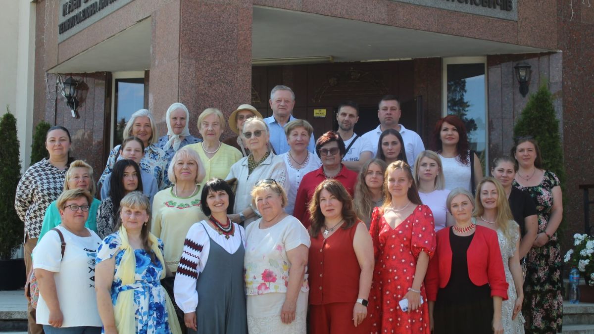 У Долині презентували виставку місцевої майстрині Тетяни Чухно