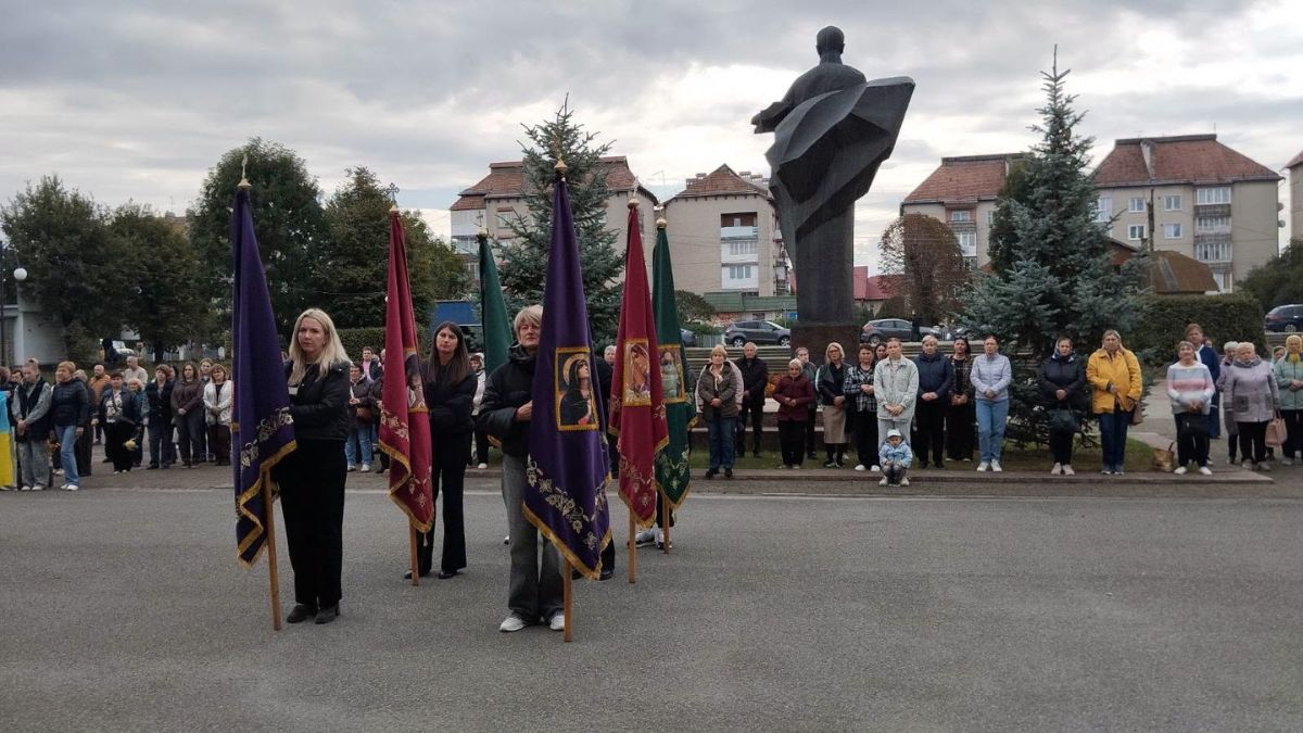 У Брошневі-Осаді поховали Героя Володимира Пліша