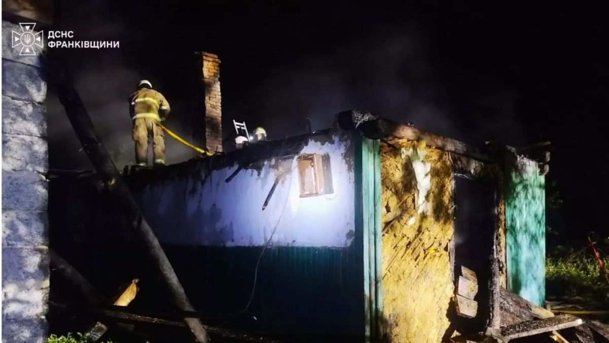 Під час пожежі у Берлогах згорів чоловік