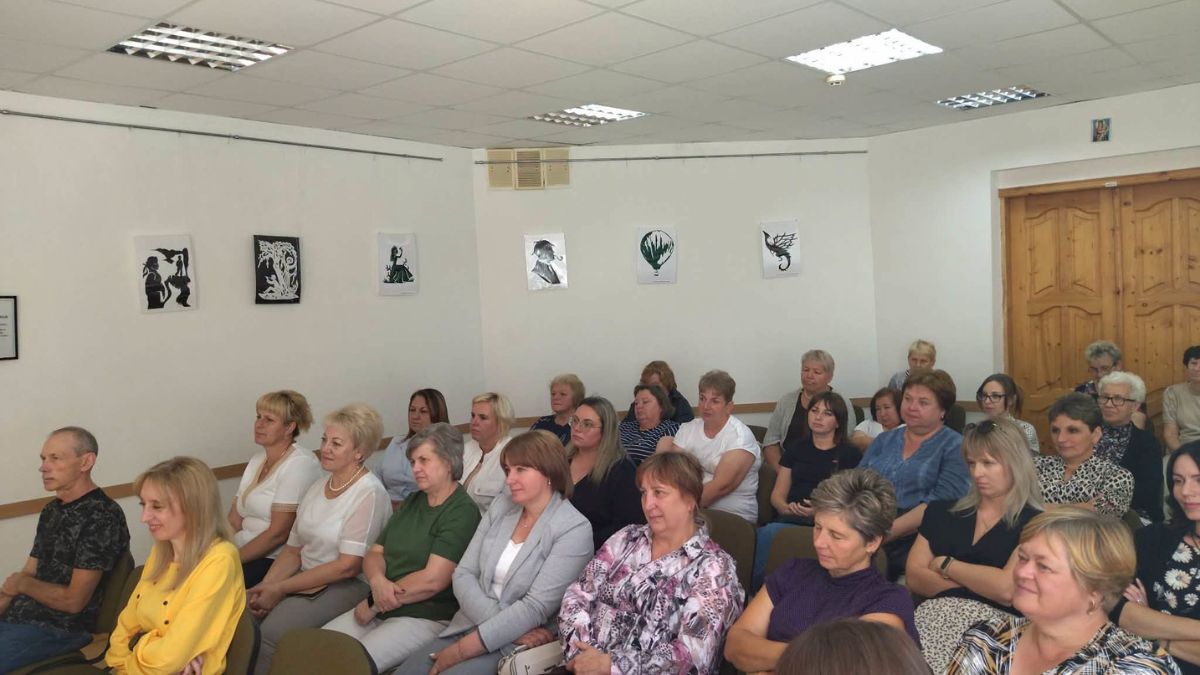 У Долині презентували книгу Людмили Охріменко