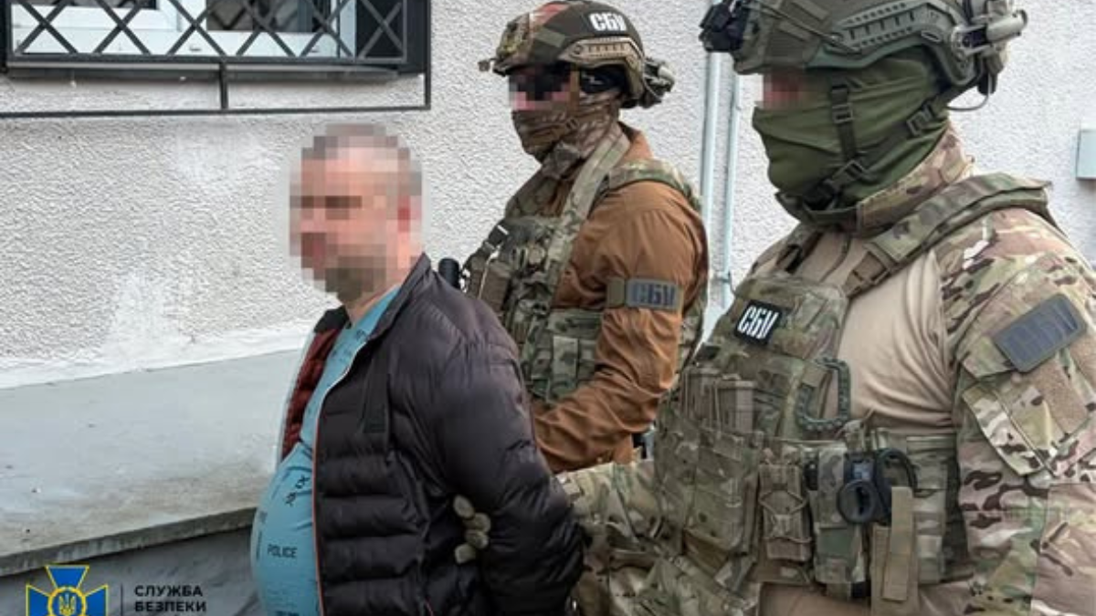 Знімали чоловіків з розшуку за гроші: на Прикарпатті судитимуть трьох посадовців ТЦК