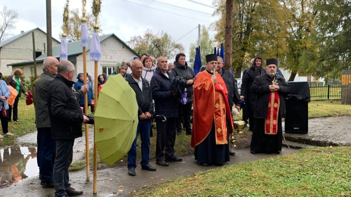 У Завадці відкрили меморіальну дошку Василю Лису